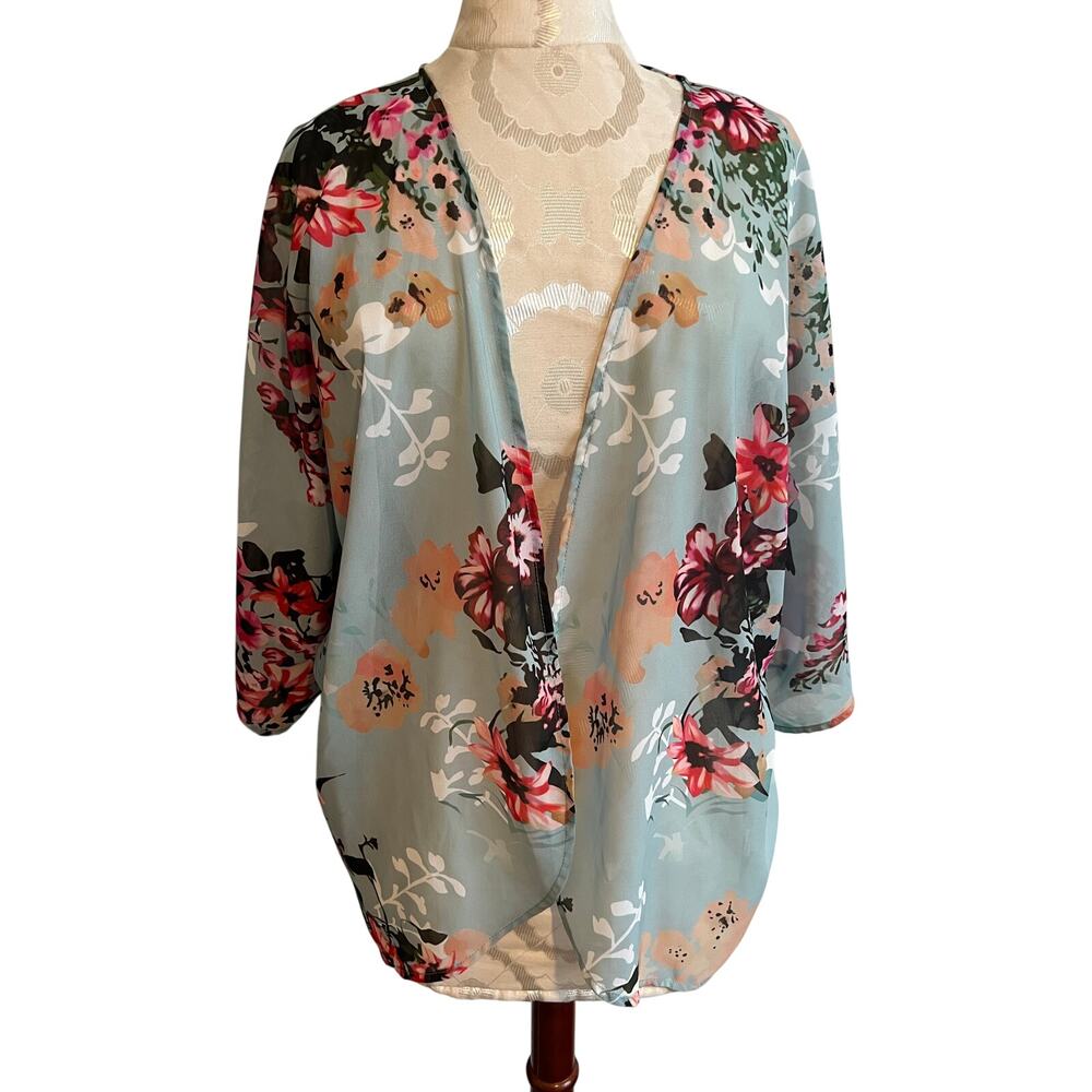 Amazon Pastel Floral Print Sheer Open Front 3/4 Sleeve Kimono Medium